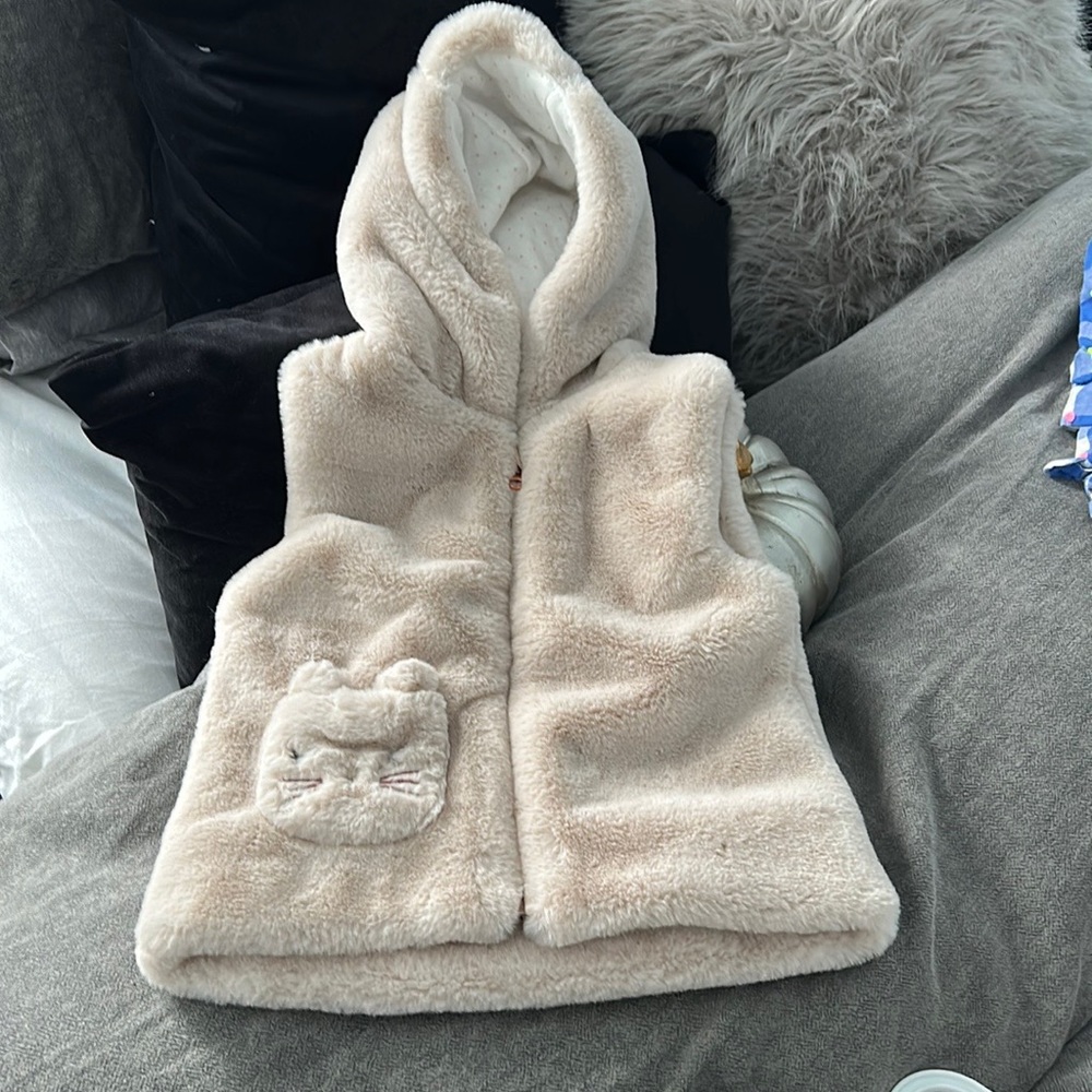 9/12 months faux fur gilet
